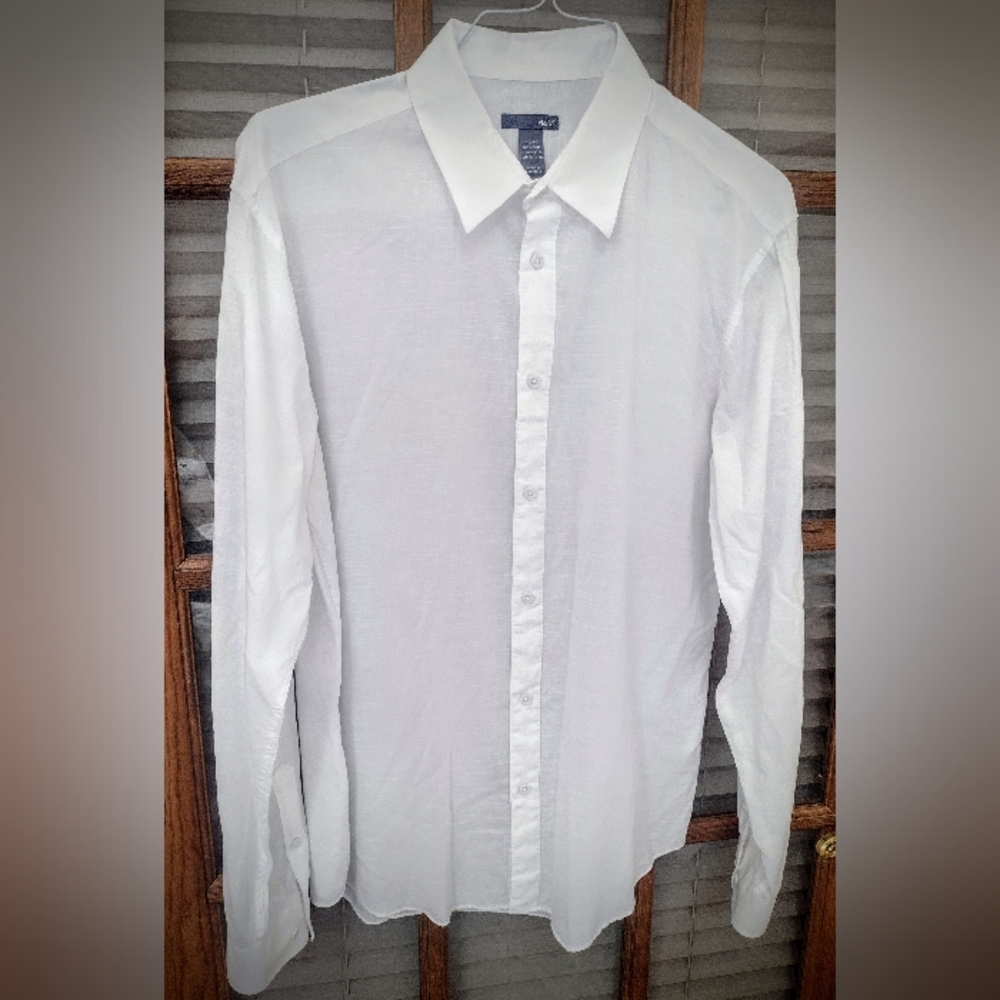 Brand New H&M Men's XL Collared White Button-Down, Light Summer Shirt NWOT - Picture 4 of 10
